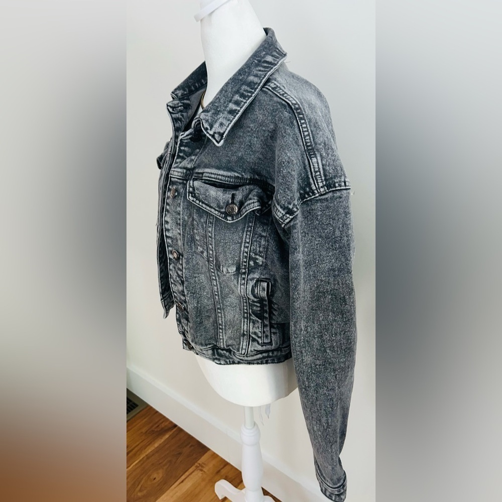 Black acid wash cropped Jean Jacket women XS  100% cotton Wild Fable - Picture 3 of 7